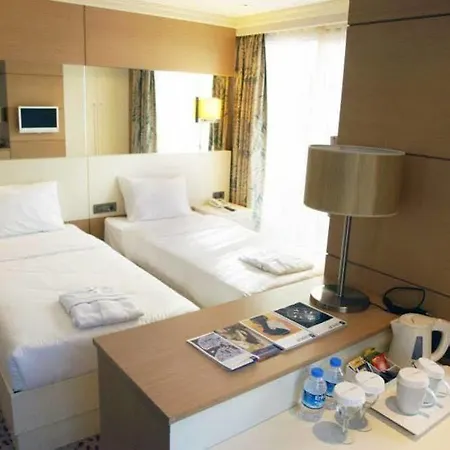 Otel Le Mirage 4*
