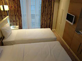 Le Mirage 4* Stambuł