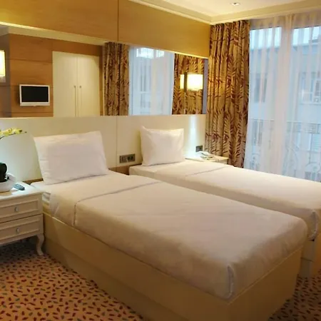 Le Mirage 4*