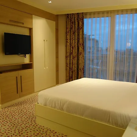 Hotel Le Mirage 4*
