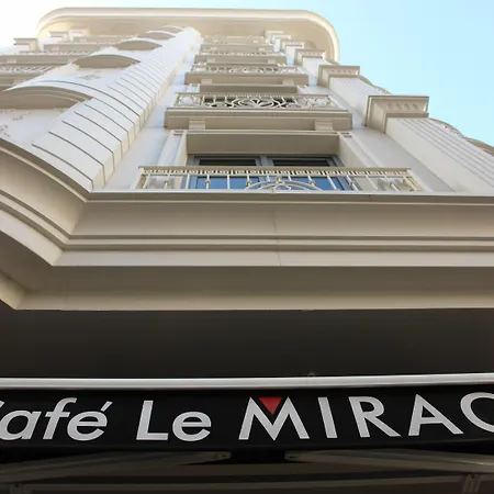 Le Mirage 4*
