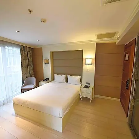 Le Mirage 4* Isztambul