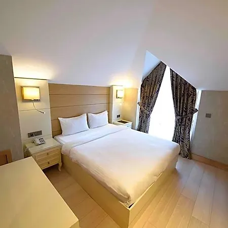 Le Mirage 4* Isztambul