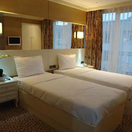 Le Mirage Hotel 4*