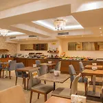 Le Mirage Hotel