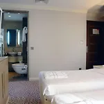 Le Mirage