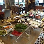 Le Mirage Hotel
