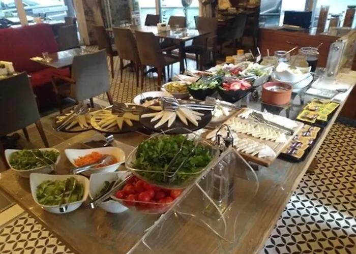 Le Mirage Отель